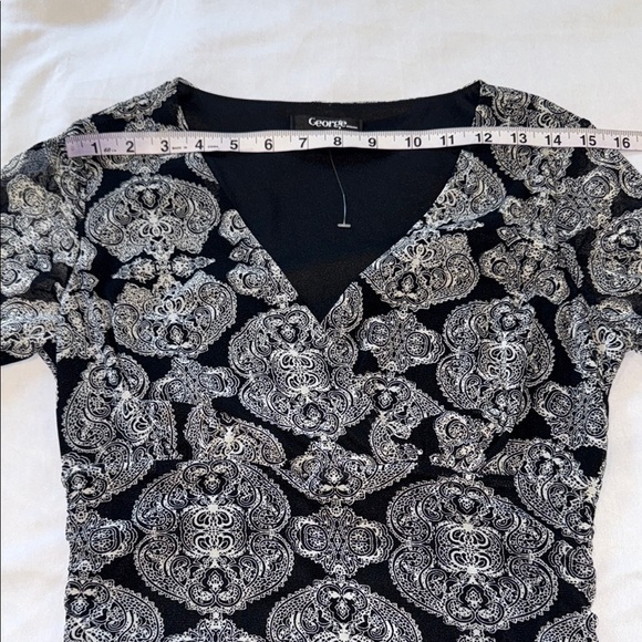 George Blouse Black & White Graphic Fitted Long Sheer Sleeve Criss Cross Bodice - Picture 6 of 10